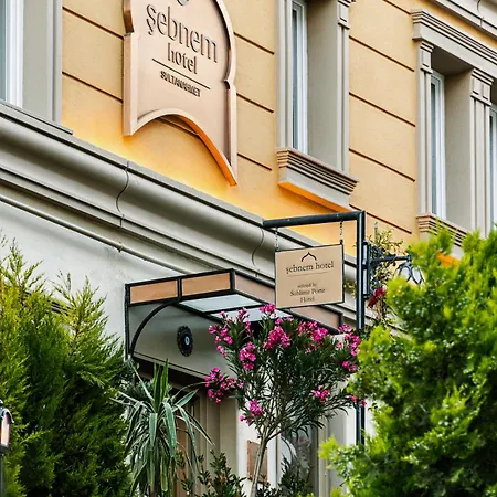 Sebnem Hotel Istanboel